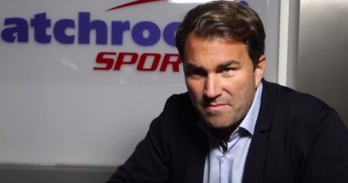 eddie hearn pants pulled down
